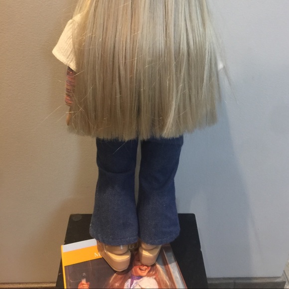 Limited Edition American Girl Doll Julie - Picture 5 of 8